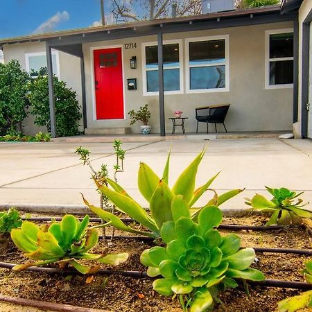 Beautiful 3 Bed 1 Bath Designer Home + Hot Tub Los Angeles Exteriör bild